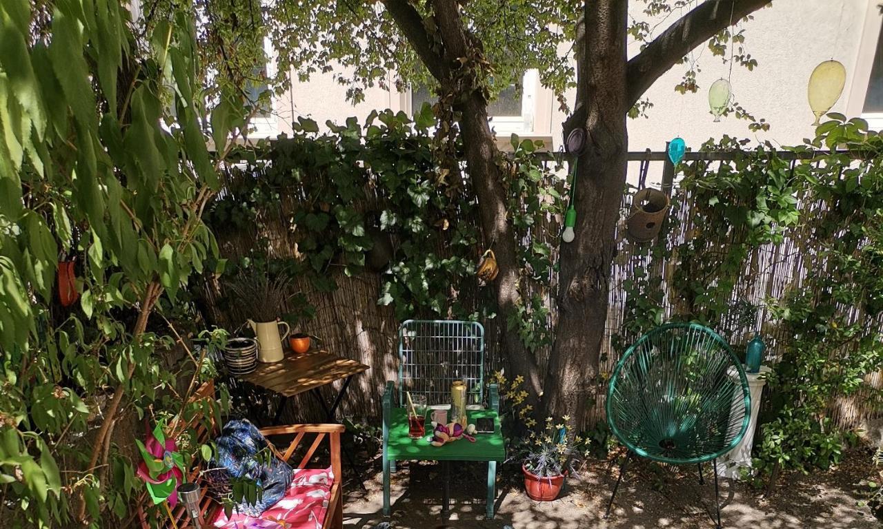 בודפשט Flat In Historic Villa With Your Own Private Garden, Near City Park מראה חיצוני תמונה