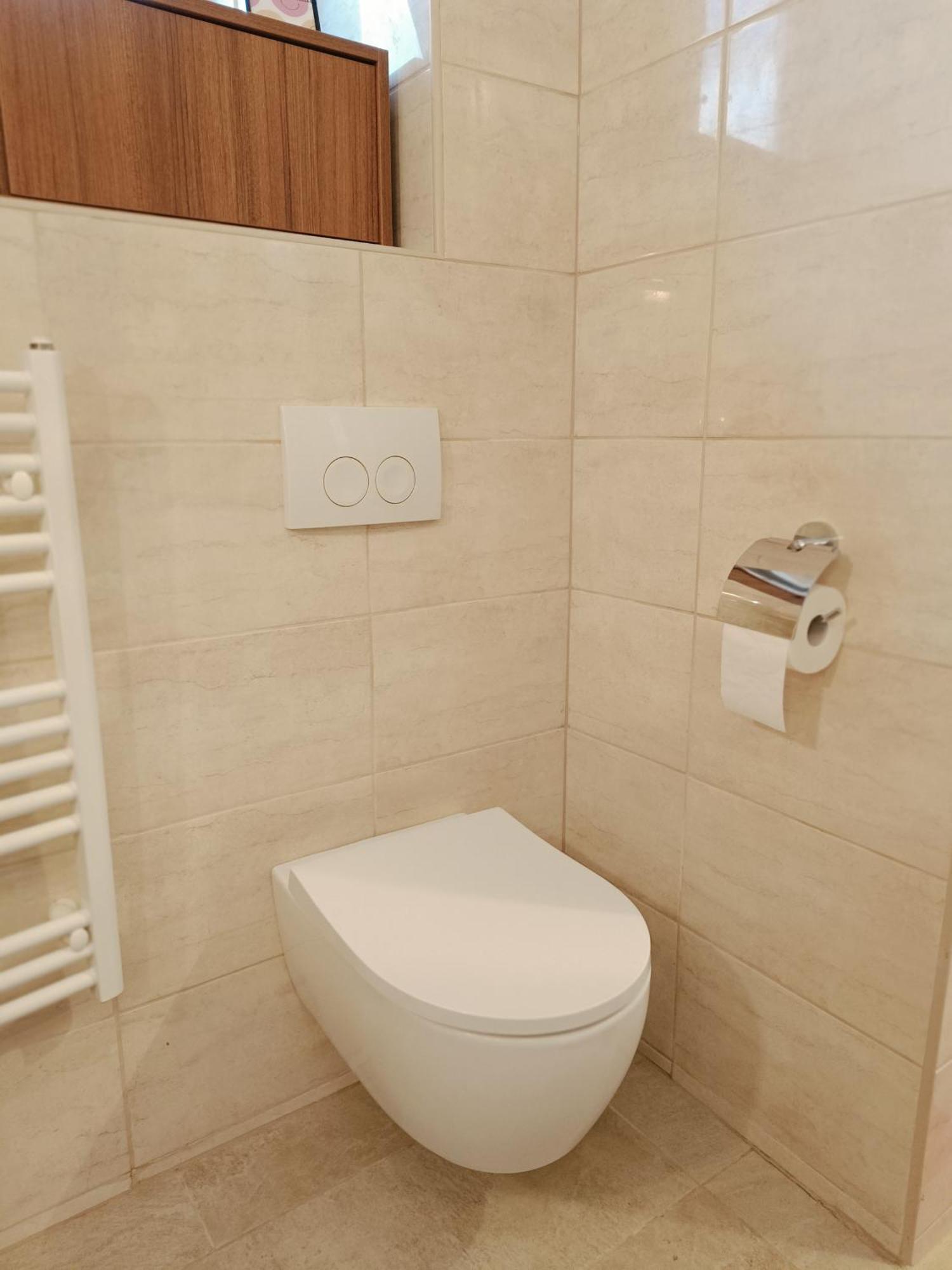 בודפשט Flat In Historic Villa With Your Own Private Garden, Near City Park מראה חיצוני תמונה