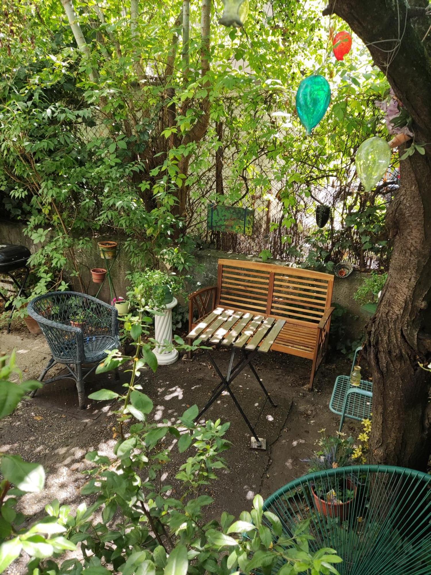 בודפשט Flat In Historic Villa With Your Own Private Garden, Near City Park מראה חיצוני תמונה